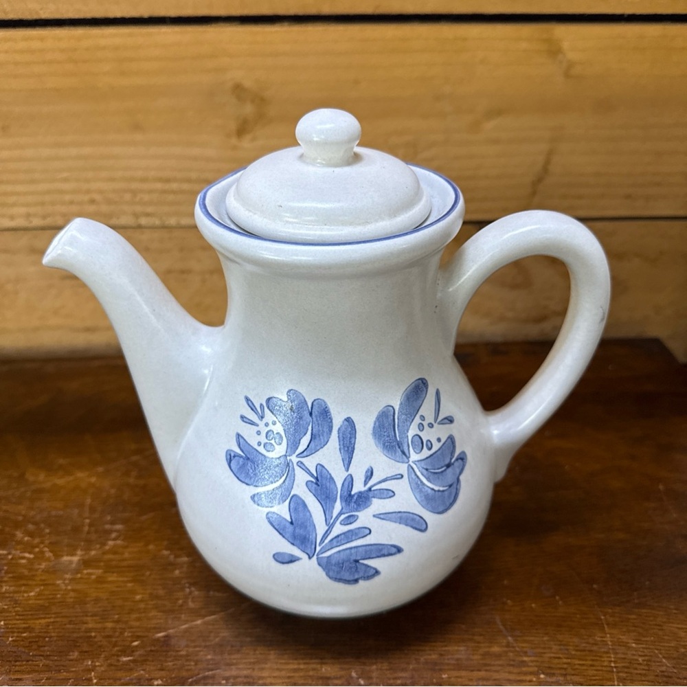 Floral Ceramic Teapot with Lid - Picture 1 of 5